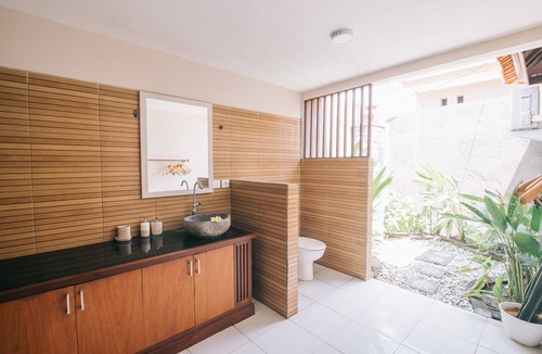 Purwakerti Cottage | Wood bungalow