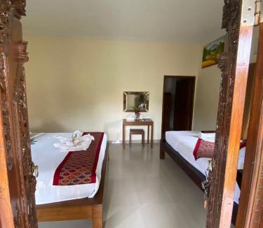 Munduk House | Yoga Homestay