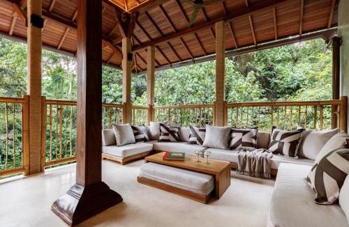 Petulu Villa | Your Exclusive Escape into Nature with Stunning Art Luxury and Riverfront Views