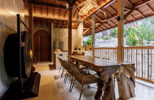 Petulu Villa | Your Exclusive Escape into Nature with Stunning Art Luxury and Riverfront Views