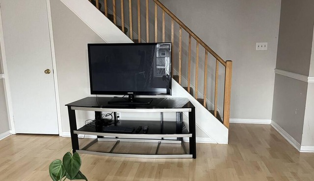 Clean, safe, basic, affordable Waterloo short-term accomodation