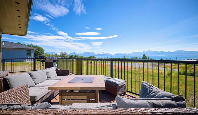 Panoramic Ocean Views! Fall Now Open!