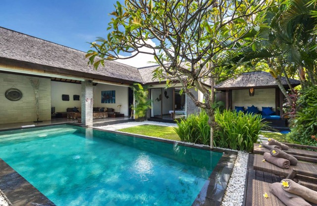 320 m² Villa ∙ 4 bedrooms ∙ 8 guests