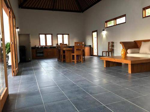 Tulamben Villa | 250 m² Villa ∙ 2 bedrooms ∙ 6 guests