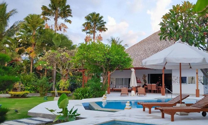 Dencarik House | 268 m² House ∙ 5 bedrooms ∙ 10 guests