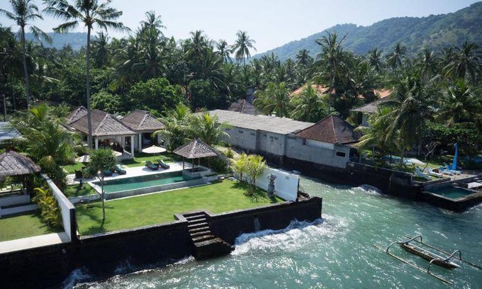 Candi Dasa Villa | 300 m² Villa ∙ 3 bedrooms ∙ 8 guests