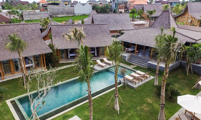 Kerobokan Villa | 800 m² Villa ∙ 8 bedrooms ∙ 20 guests