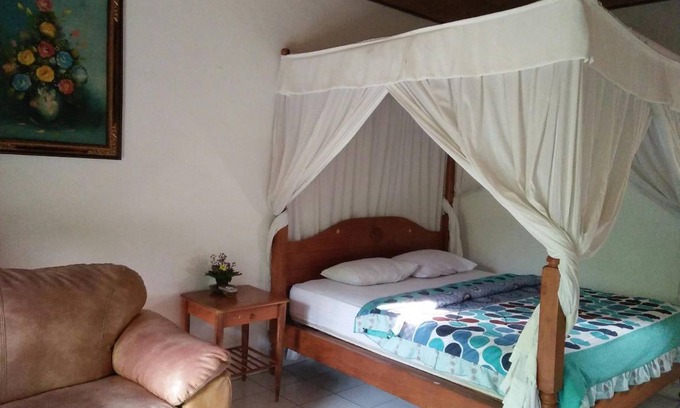 Lovina House | Bungalow ∙ 1 bedroom ∙ 2 guests