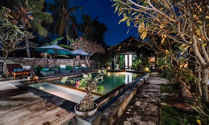 Jungut Batu House | D&B Bungalow Superior by WizZeLa