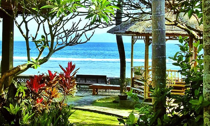 Candi Dasa Hotel | Geringsing Bungalow