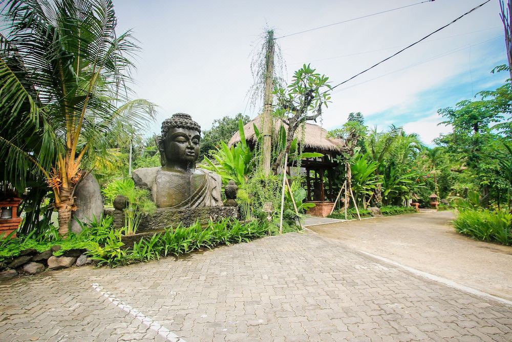 Photo of Others in Keramas