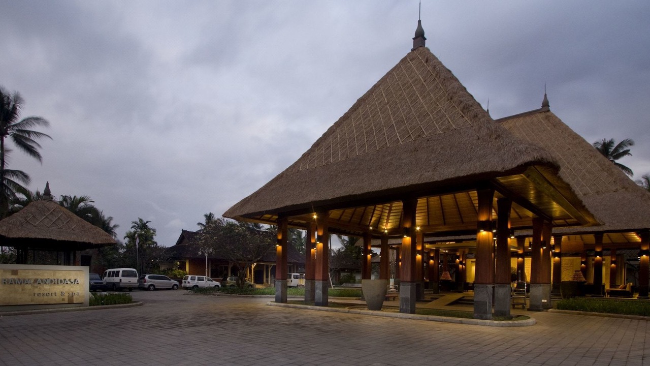 Photo of Buildings in Candi Dasa