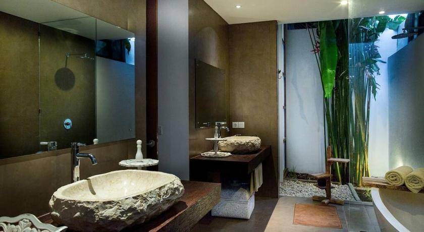 Photo of Bathroom in Drupadi