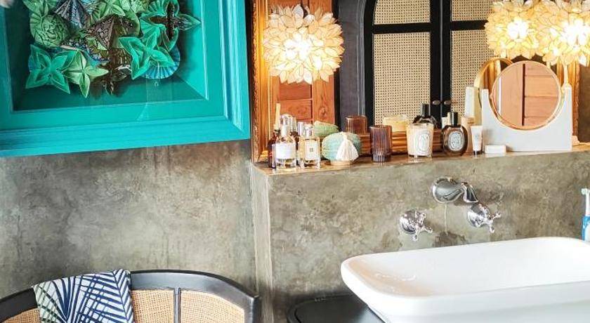 Photo of Bathroom in Bukti