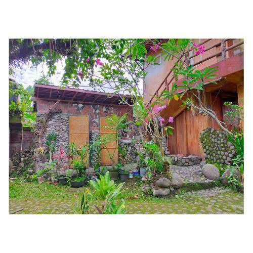 Photo of Buildings in Medewi