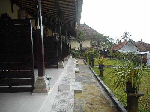 Photo of Others in Besakih