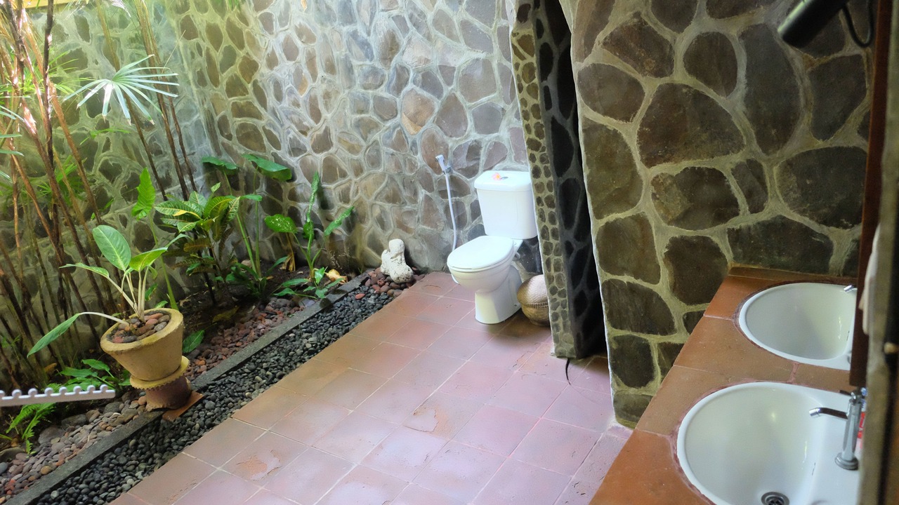 Photo of Bathroom in Tejakula