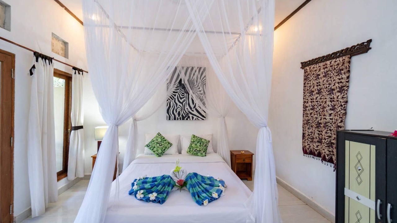 Photo of Bedroom in Mushroom Bay