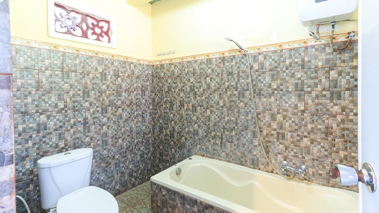 Photo of Bathroom in Bukti