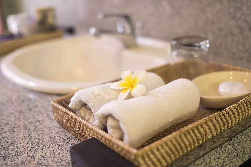 Photo of Bathroom in Sunset Road