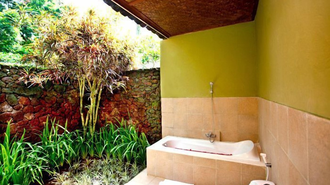Photo of Bathroom in Candi Dasa