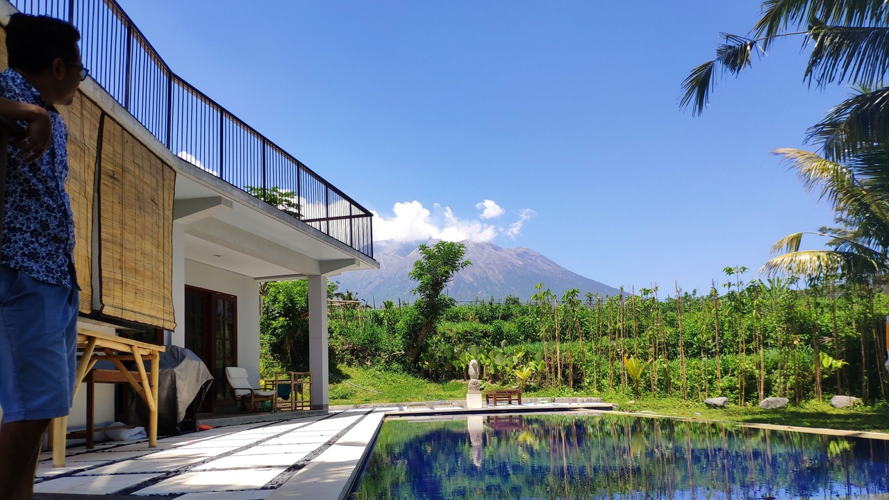 Photo of Outdoor in Selat
