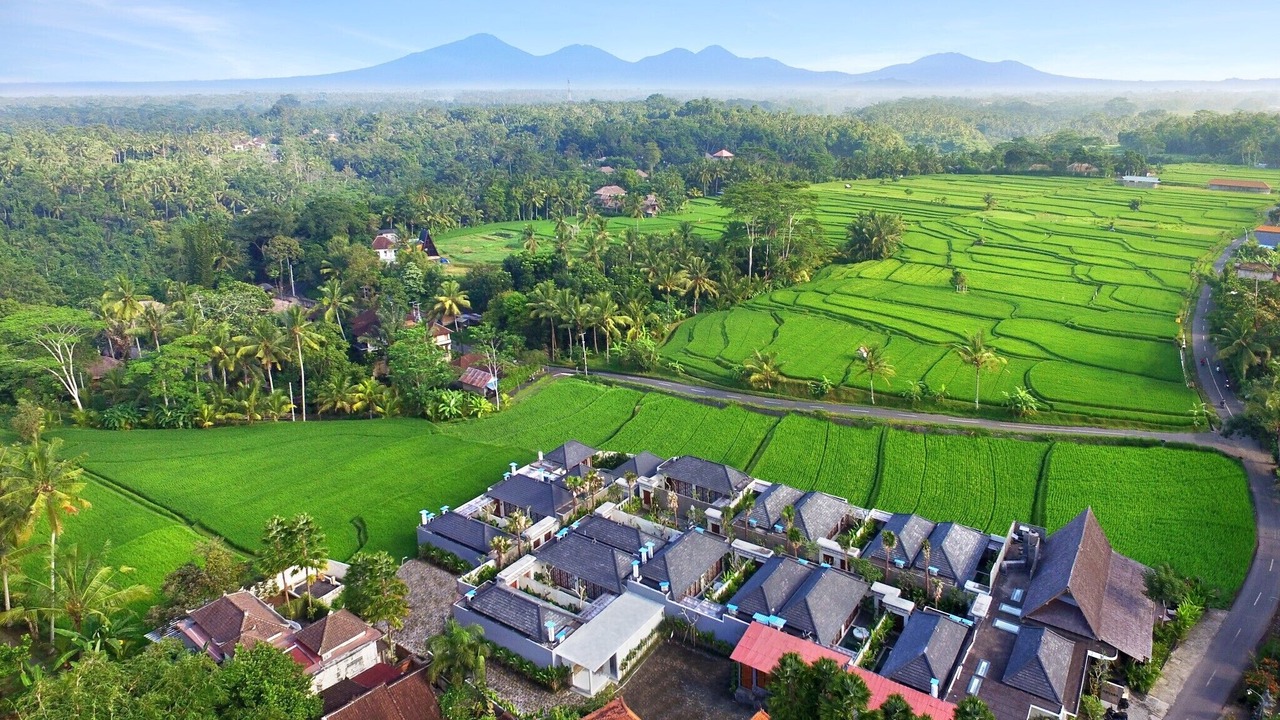 Photo of Outdoor in Sambahan