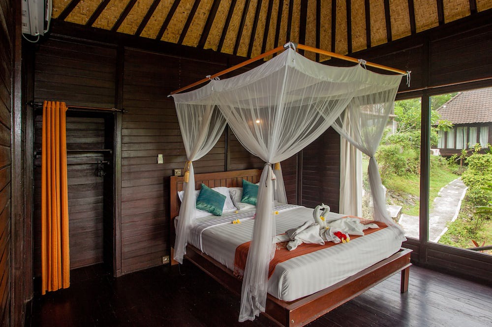 Photo of Bedroom in Mushroom Bay