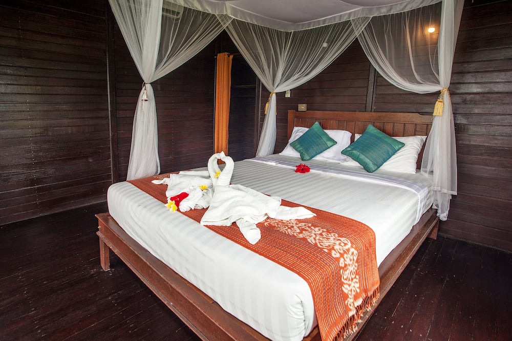 Photo of Bedroom in Mushroom Bay