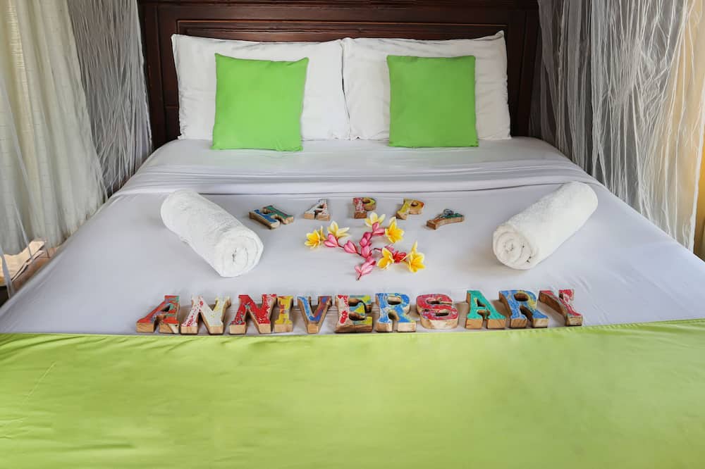 Photo of Bedroom in Mushroom Bay