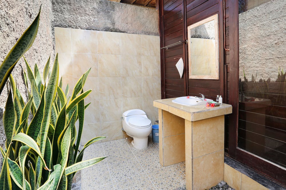 Photo of Bathroom in Mushroom Bay