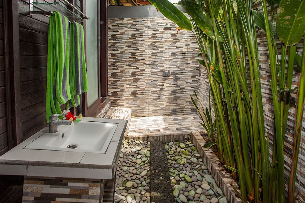Photo of Bathroom in Mushroom Bay
