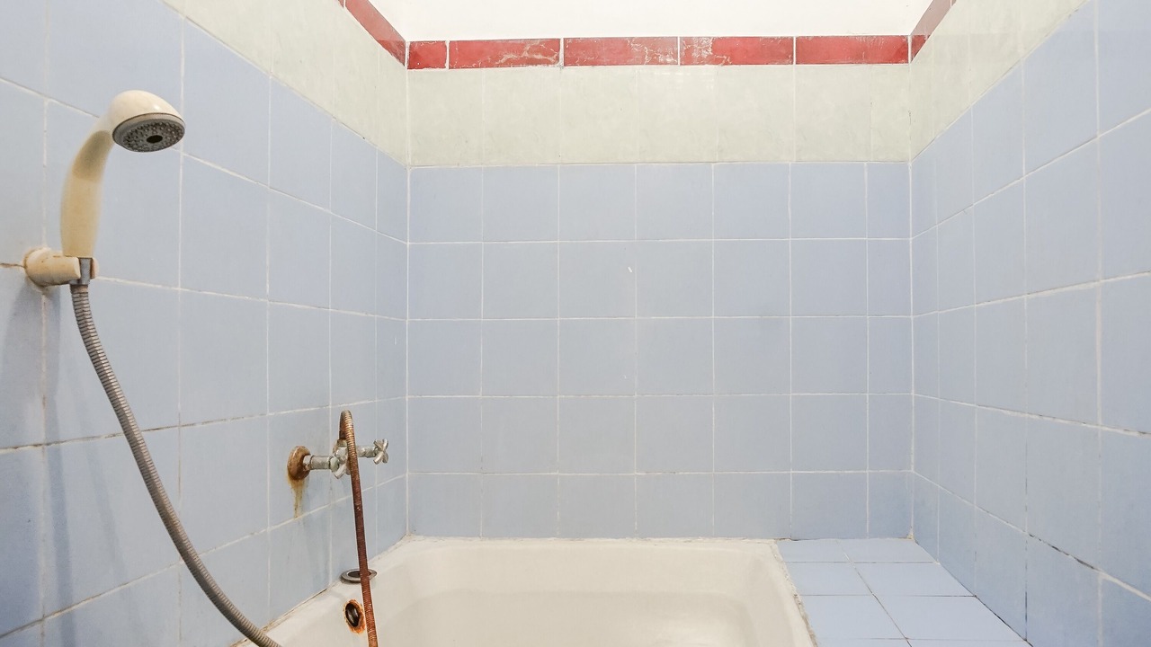 Photo of Bathroom in Sunset Road