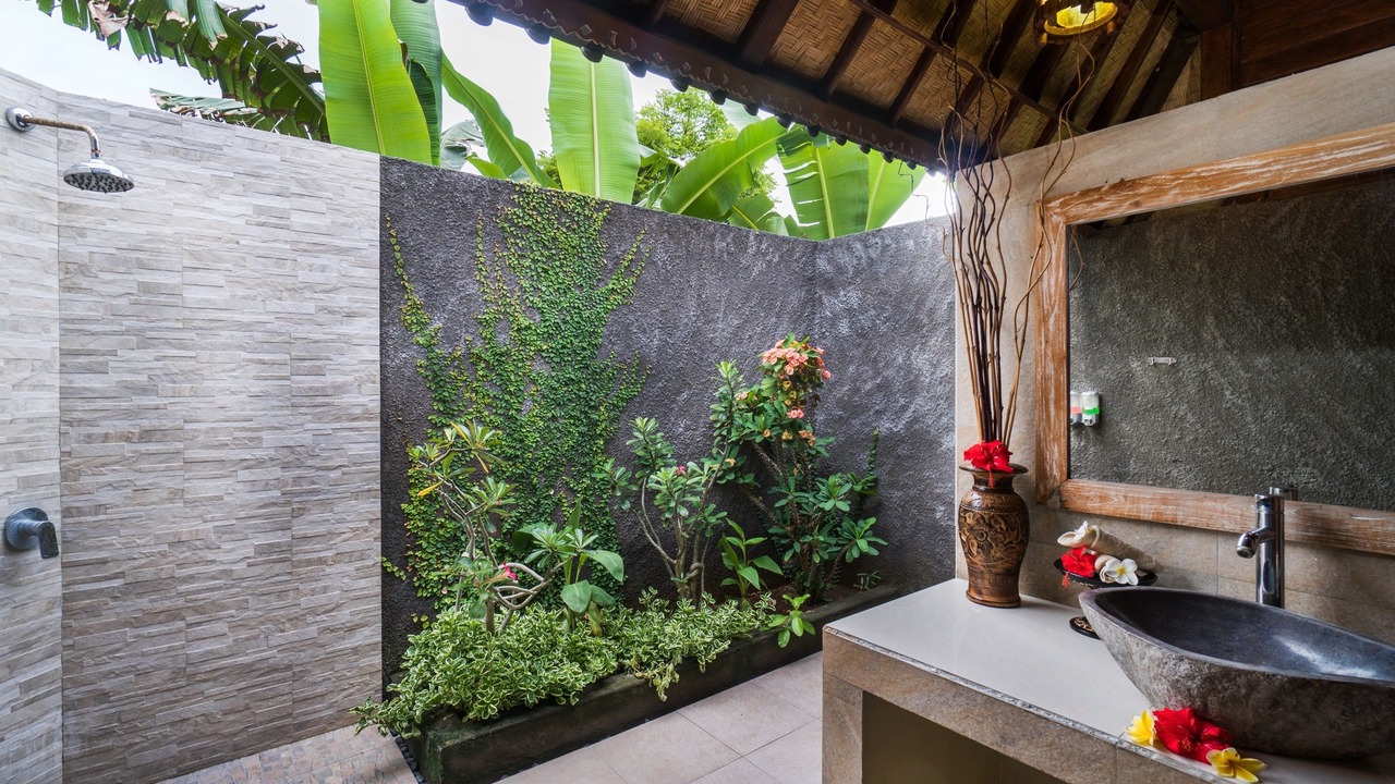 Photo of Bathroom in Mushroom Bay