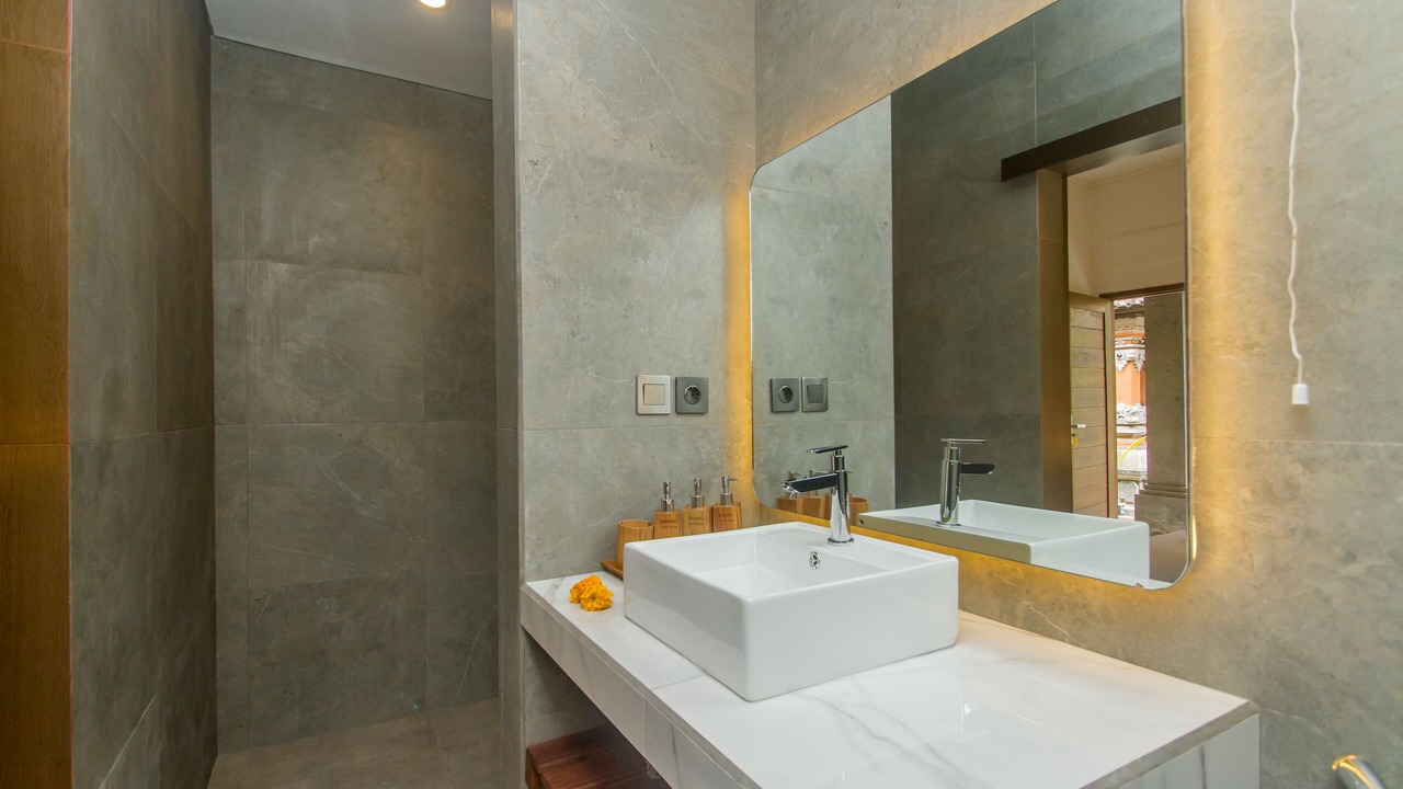 Photo of Bathroom in Singakerta