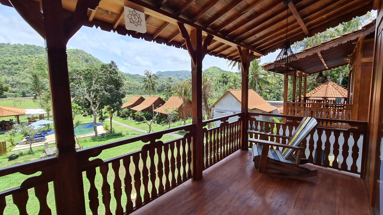 Photo of Patio Balcony in Tumbu Village