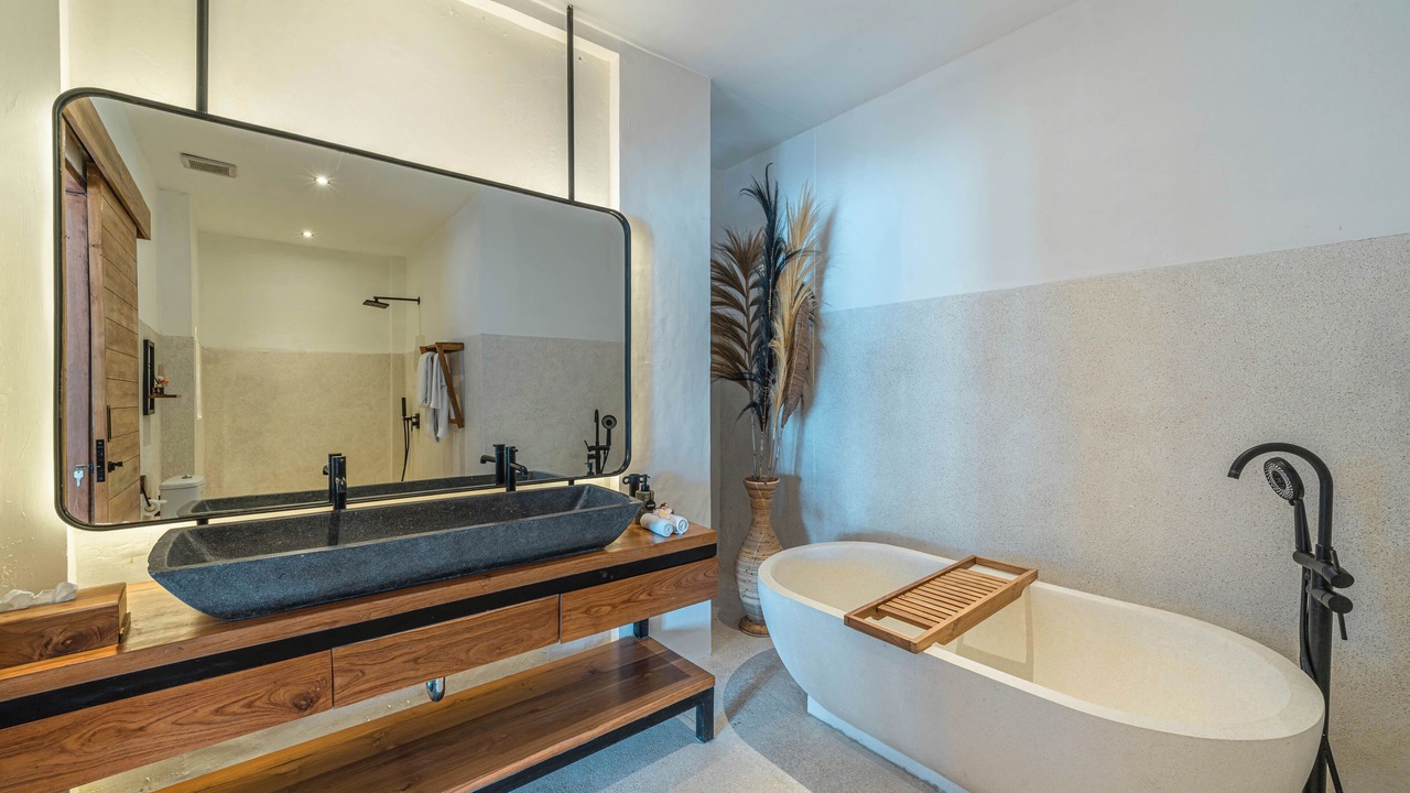 Photo of Bathroom in Ceningan Island