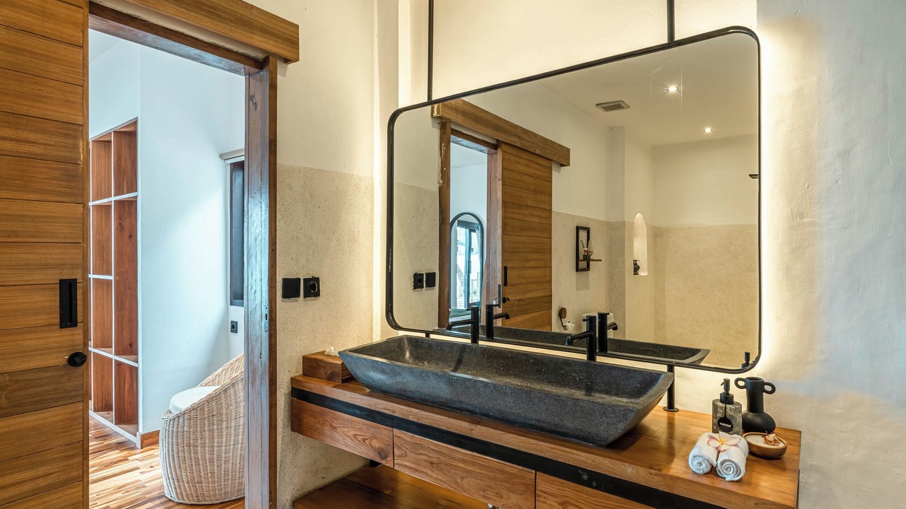 Photo of Bathroom in Ceningan Island