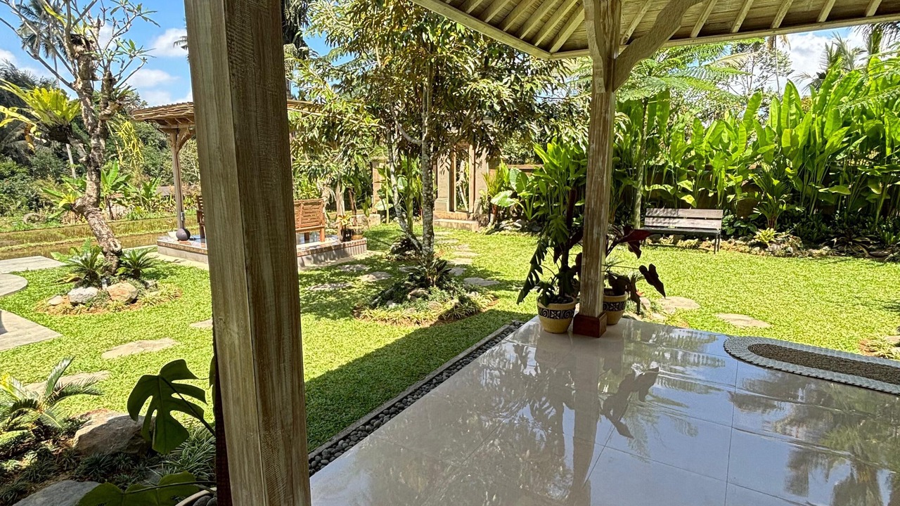Photo of Outdoor in Taro