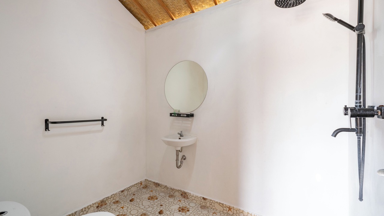 Photo of Bathroom in Ceningan Island