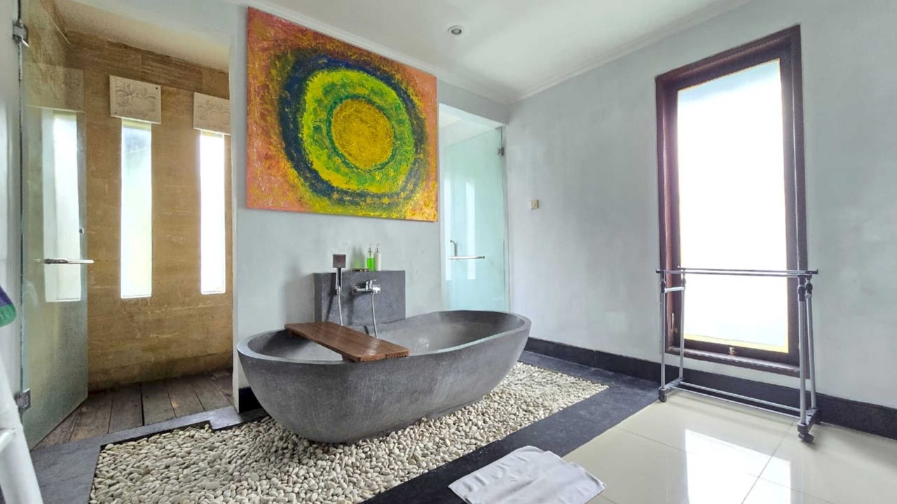 Photo of Bathroom in Taro