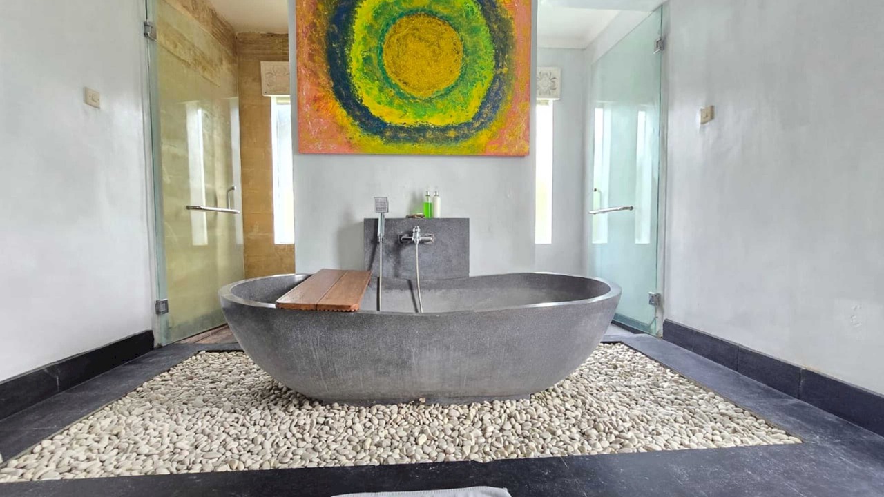 Photo of Bathroom in Taro