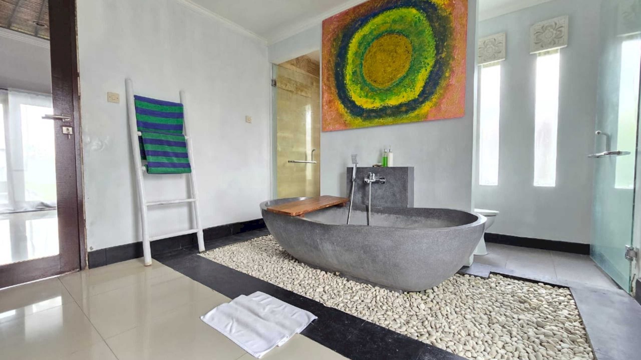 Photo of Bathroom in Taro