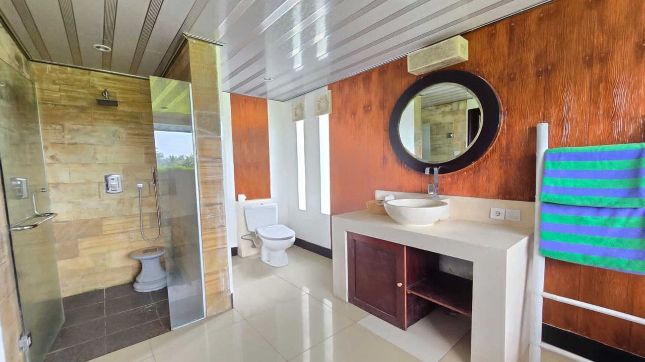 Photo of Bathroom in Taro