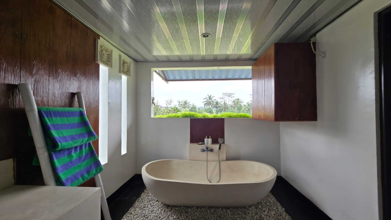 Photo of Bathroom in Taro