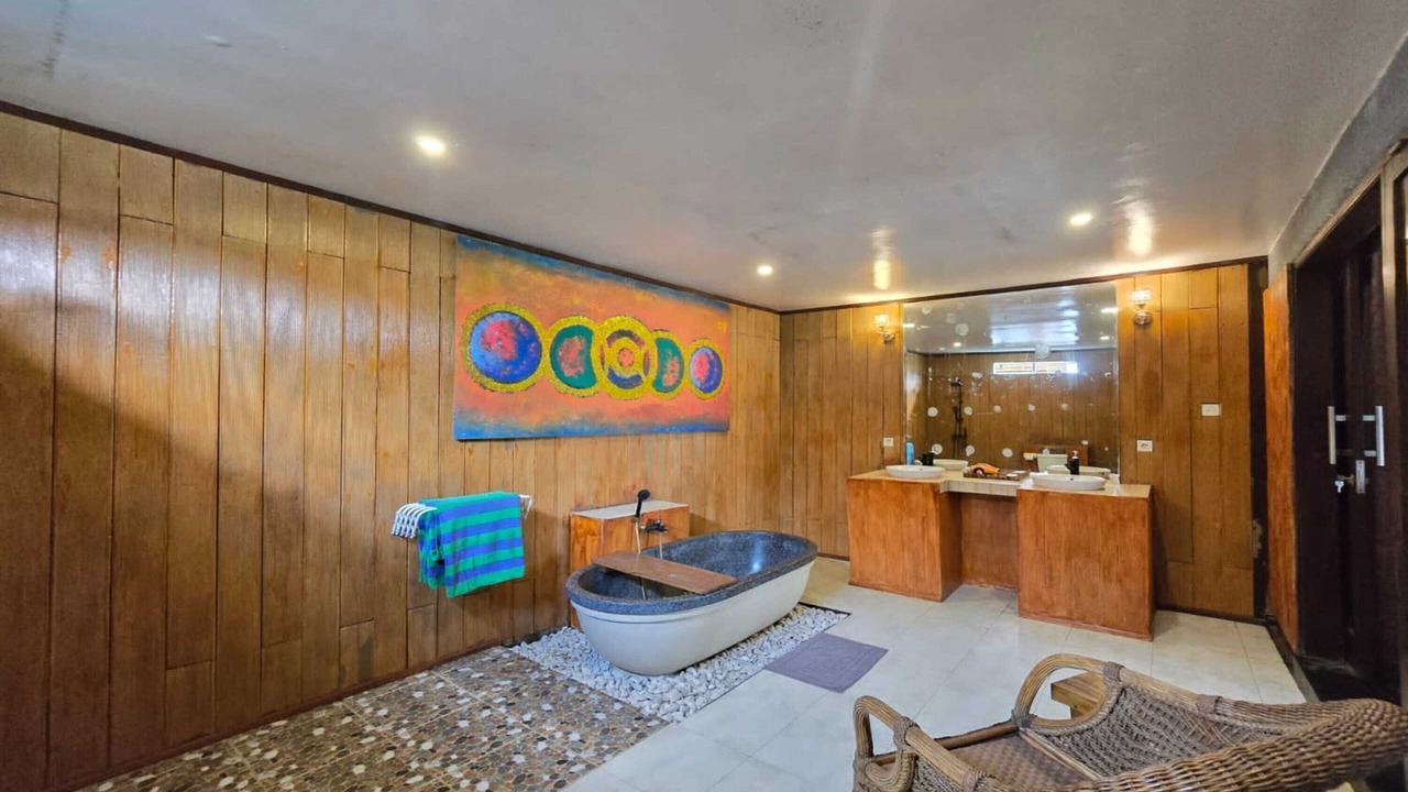Photo of Bathroom in Taro