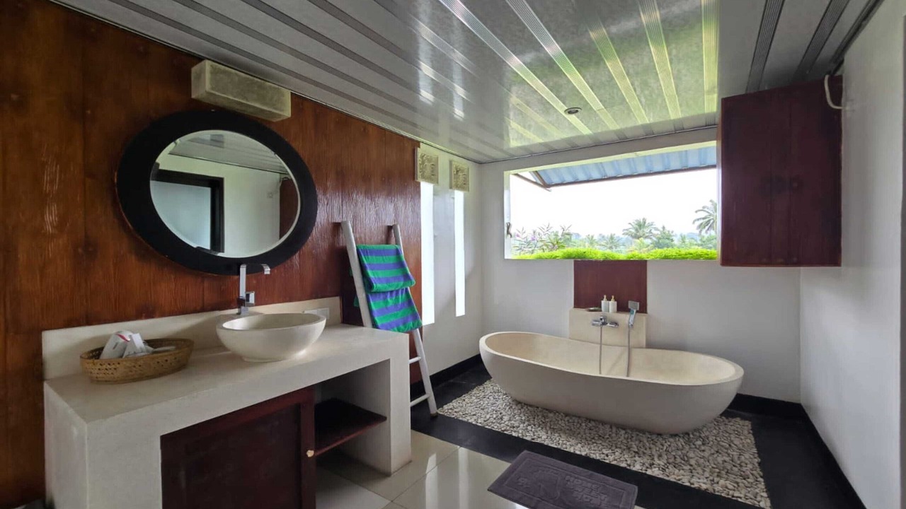 Photo of Bathroom in Taro