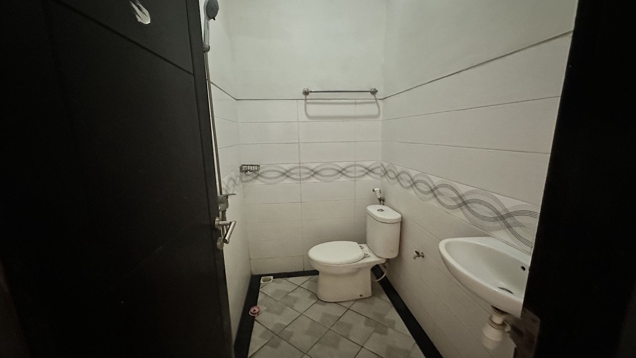 Photo of Bathroom in Cokroaminto