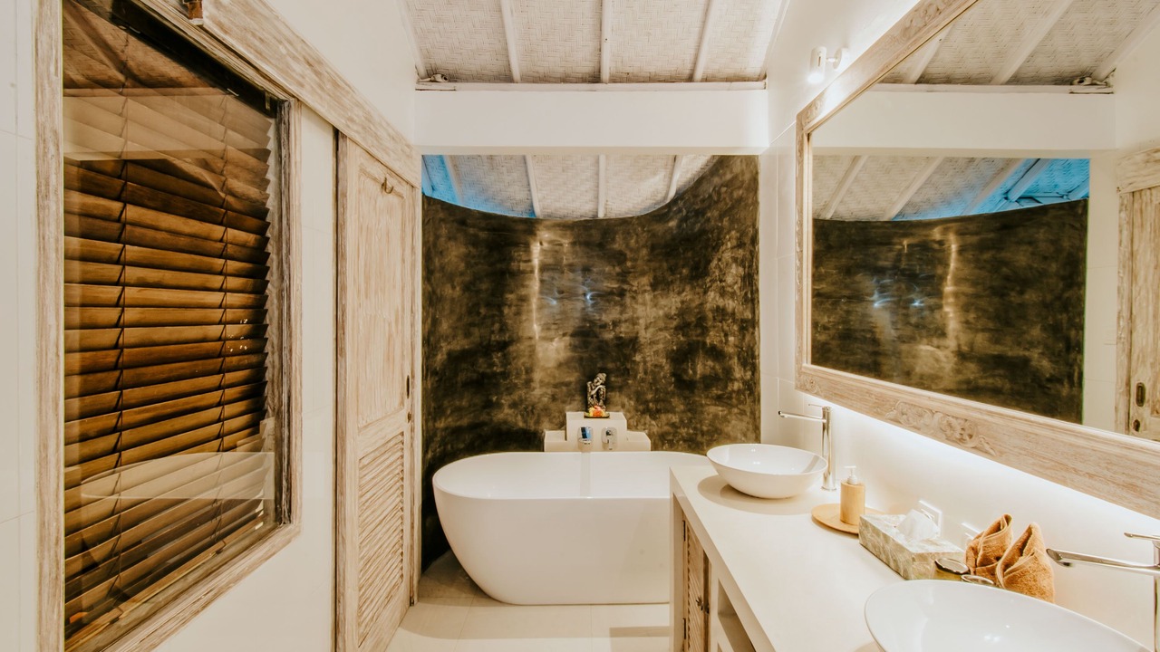 Photo of Bathroom in Jungut Batu