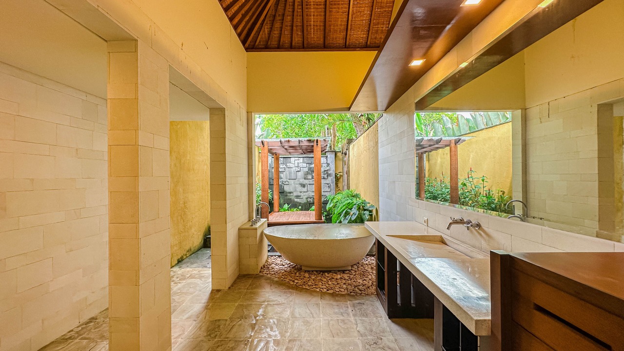 Photo of Bathroom in Banjarangkan